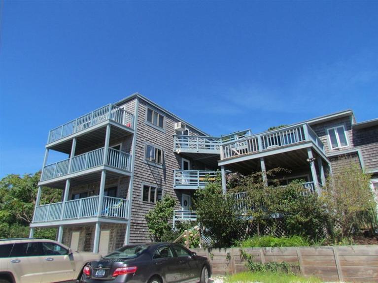 New  2 Bedroom Listing in Provincetown!