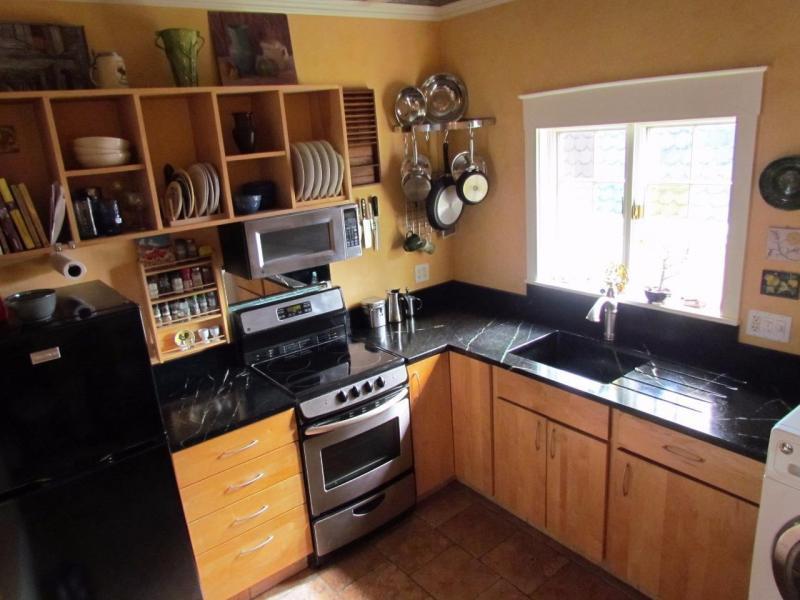 New 1 Bedroom Listing in Provincetown!