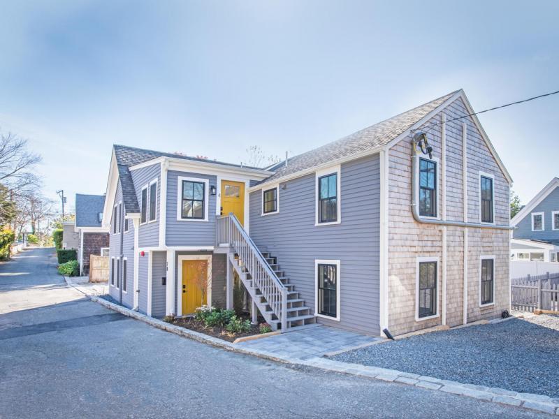 Sold 2 Beds 2 Baths Condo in Provincetown!