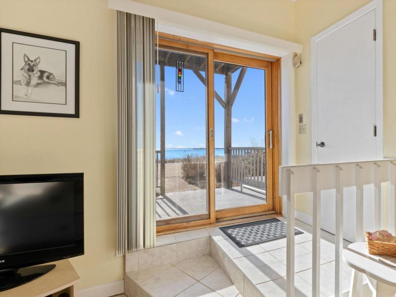 New 1 Bed 1 Bath Condo Listing in Provincetown!