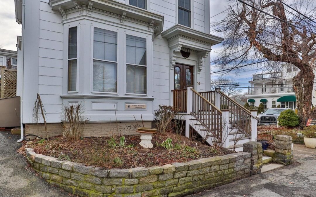Sold 1 Bed 1 Bath Rental in Provincetown!